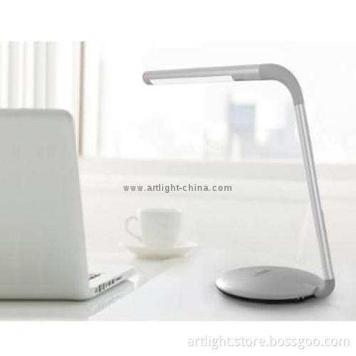 Eye-protecting & Touch swich and ECO friendly studying LED table Lamp